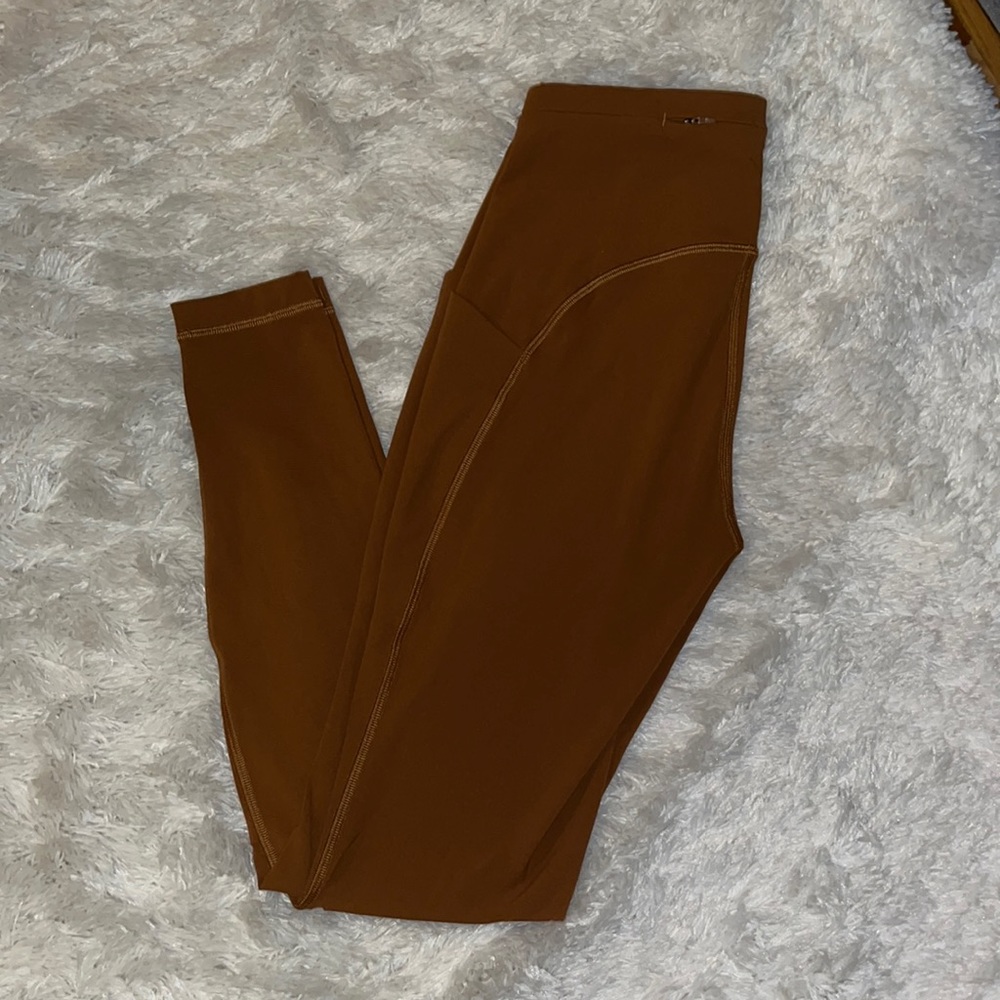 caramel color lululemon leggings
